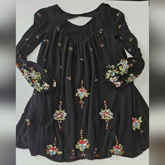 Free People XS Boho Black Oxford W/Embroidered Floral Swing Mini Dress - Picture 1 of 10